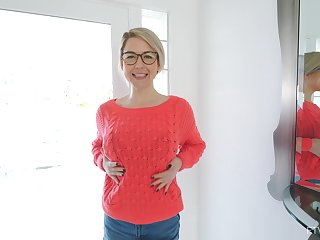 Nerdy wife loves a bit of spice in her sexual ricochet